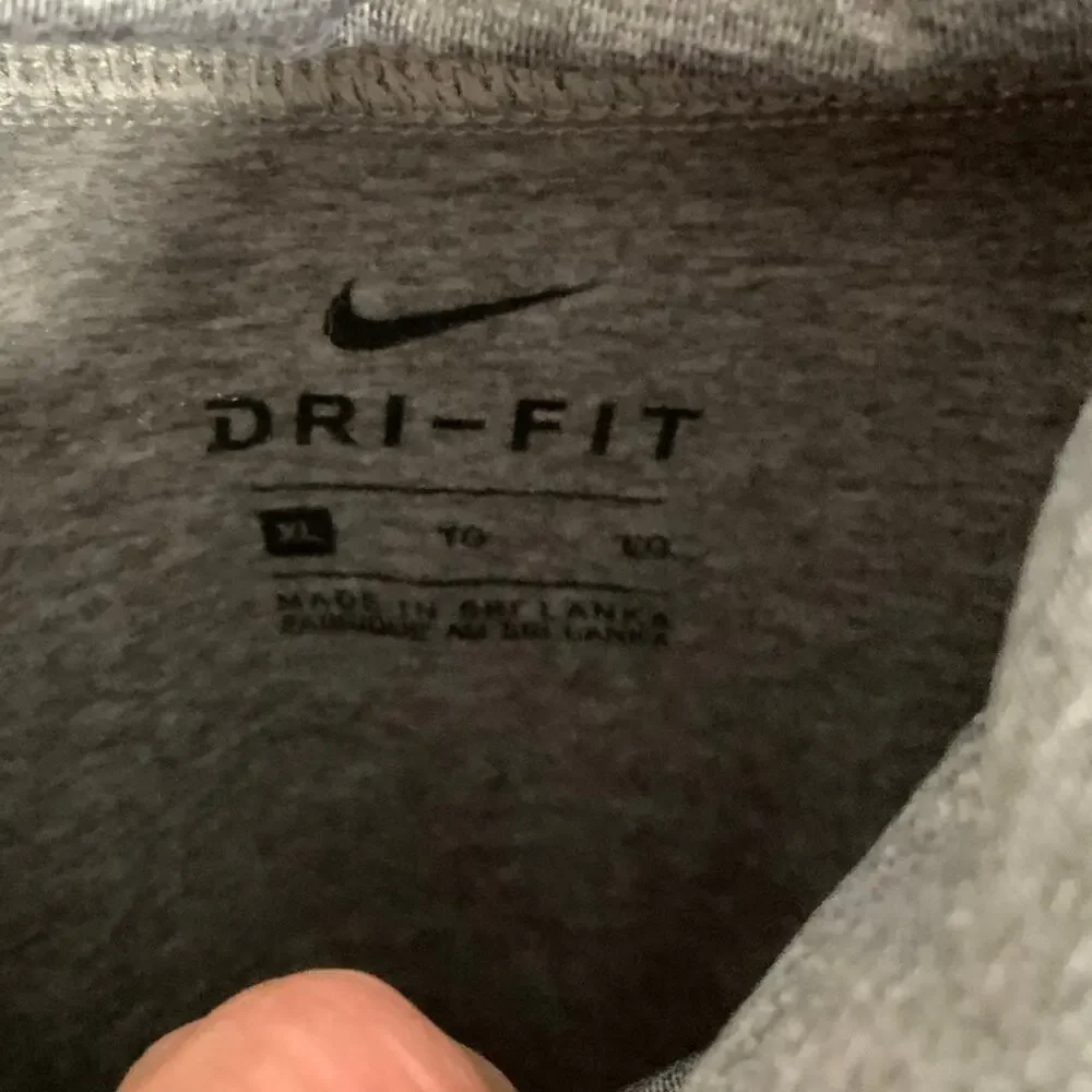 NIke Dri‎ Fit turtleneck size xl